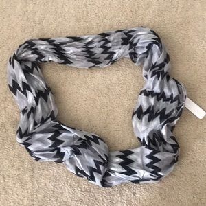 Charming Charlie Black & Silver Infinity Scarf NWT